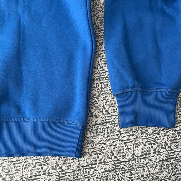NWT H&M Blue Paris Sweatshirt with Sherpa Letters - Picture 10 of 13